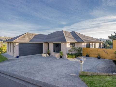 24 Tasman Close, Aotea, Porirua