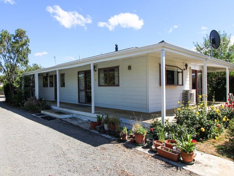 30 Charles Street, Carterton