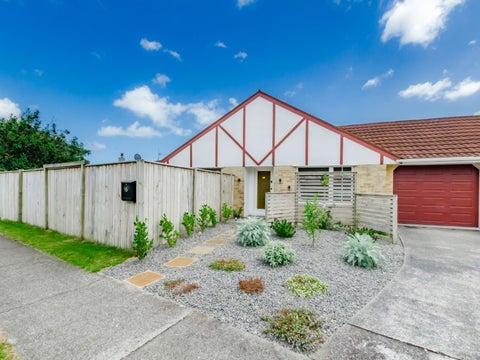 15 Rewarewa Crescent, Waikanae, Waikanae
