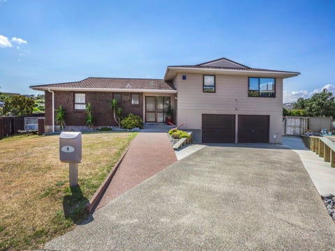 9 Longitude Place, Whitby, Porirua