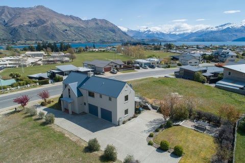 61 Kings Drive, Wanaka