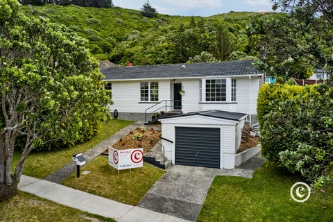 49 Franklyn Road, Tawa, Wellington