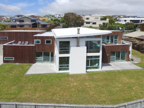 11 Bowsprit Way, Whitby, Porirua