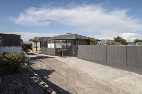 22 Dumbarton Place, Strathern, Invercargill