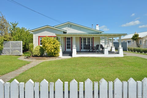 4 Naples Street, Martinborough