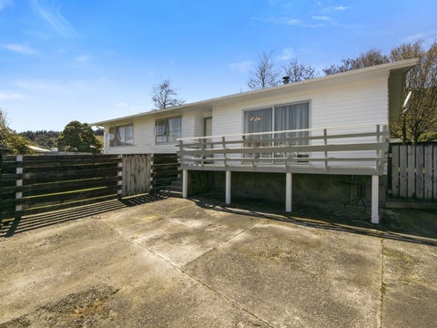 11 Wicklow Grove, Wainuiomata, Lower Hutt