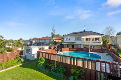 6 Fowey Avenue, Te Atatu South, Auckland