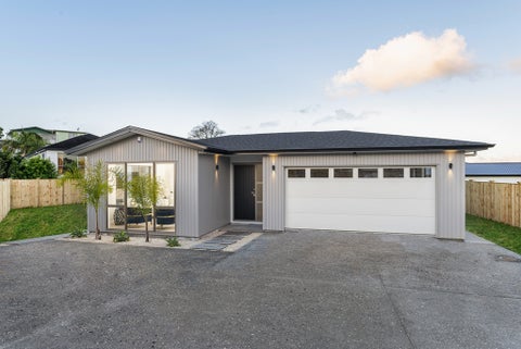 47 Surf View Crescent, Red Beach, Red Beach