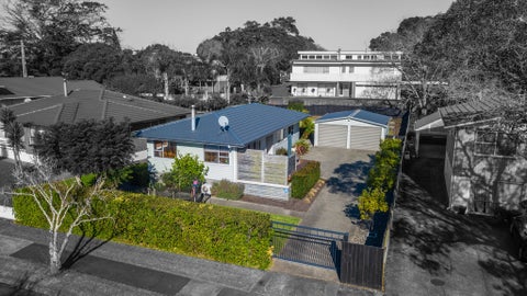 6 Waterlea Avenue, Mangere Bridge, Auckland