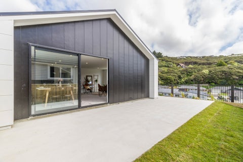 185 Navigation Drive, Whitby, Porirua
