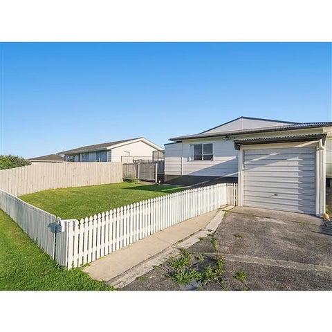 1/15 Moncrieff Avenue, Clendon Park, Auckland