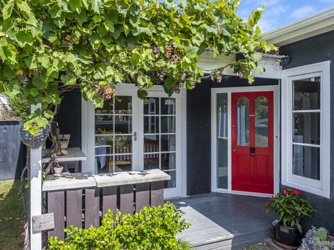 19 Glen Road, Raumati South, Paraparaumu