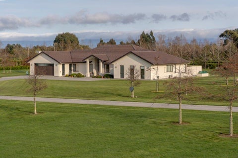 6 Eagle Place, Martinborough