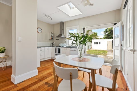 119 Apu Crescent, Lyall Bay, Wellington