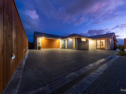 103 John Burke DR, Aotea, PORIRUA