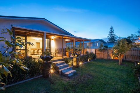 8 Hatton Road, Orewa, Orewa