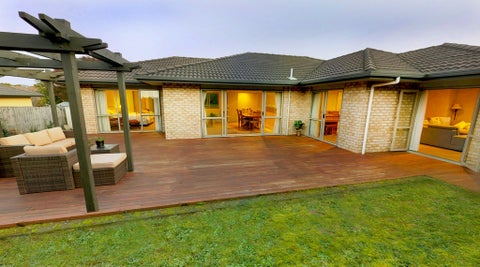 10 Parkhaven Drive, Rosehill, Papakura