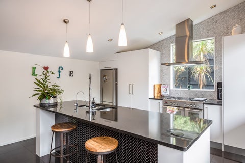 15 Oakford Park Crescent, Greenhithe, Auckland