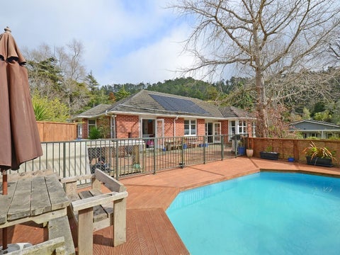 438 Stokes Valley Road, Stokes Valley, Lower Hutt