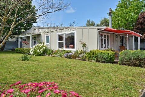 34 Sackville Street, Martinborough