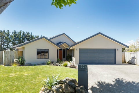 32 Washington Parade, Milson, Palmerston North