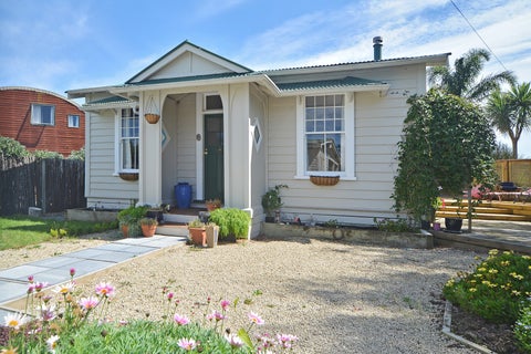 57 Regent Street, Martinborough