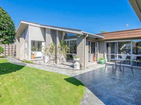 8 Horopito Road, Waikanae