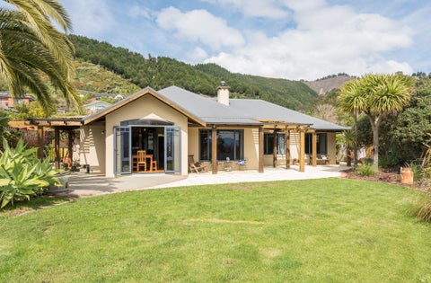 3 Hillplough Heights, Richmond