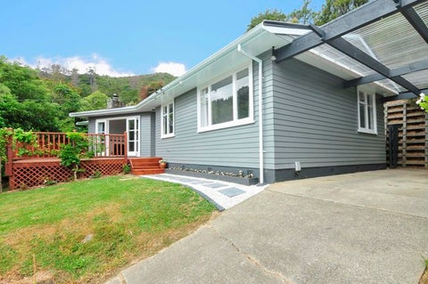39 Lowry Crescent, Stokes Valley, Lower Hutt