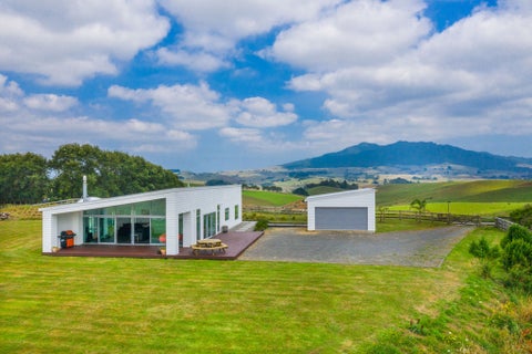573 Maungatawhiri Road, Raglan, Raglan