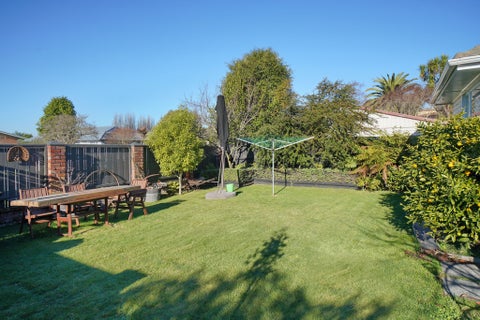 1/9 Grimseys Road, Redwood, Christchurch