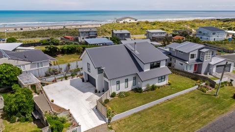 32 Nelson Street, Foxton Beach, Foxton