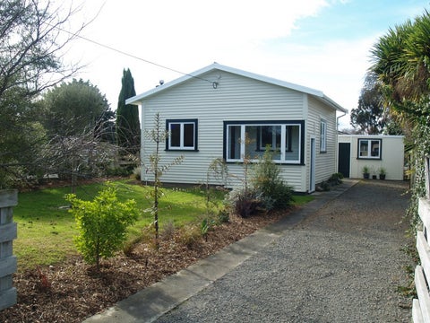 32 Kirk Street, Ōtaki