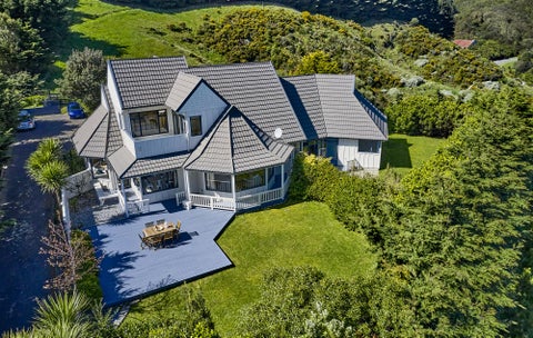 25 Rangatira Road, Tawa, Wellington