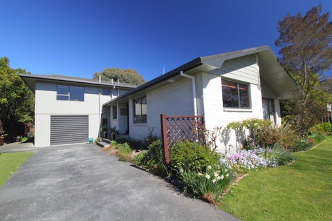 15 Humphries Place, Awapuni, Palmerston North