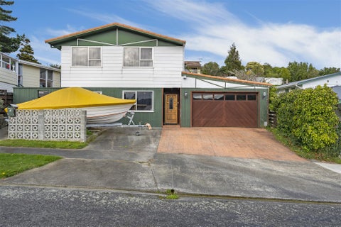 4 Greenwich Grove, Stokes Valley, Lower Hutt