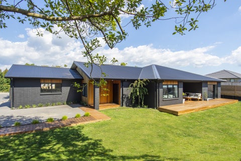 10 Gabriela Close, Pyes Pa, Tauranga
