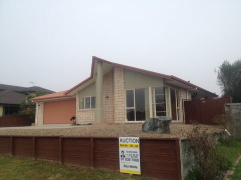 8 Grasmere Court, Huntington, Hamilton