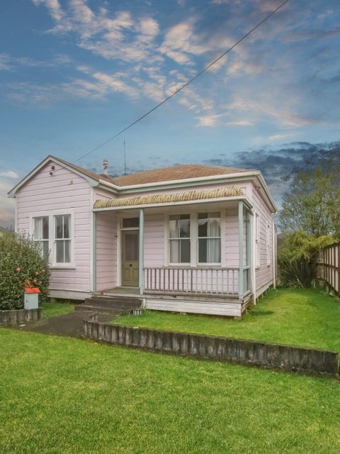 25 West Street, Taumarunui