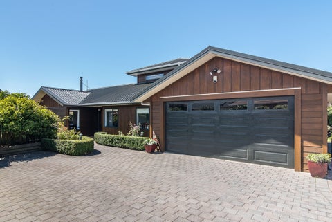 21B Cambrian Street, Churton Park, Wellington