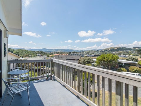 23 THE MAINSAIL, WHITBY, Wellington