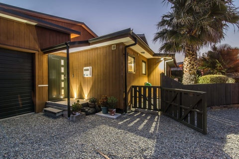 12 Robert Grove, Paraparaumu