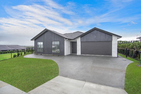 48 Twin Parks Rise, Papakura, Papakura