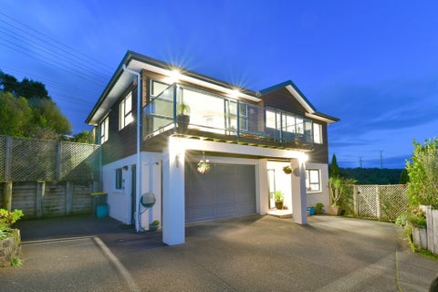 8 Waldorf Crescent, Orewa, Orewa