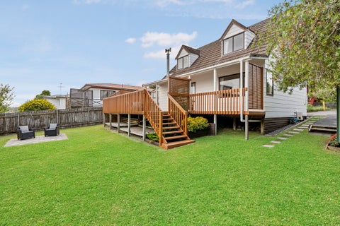 2/17 Tiri Tiri Road, Birkdale, Auckland