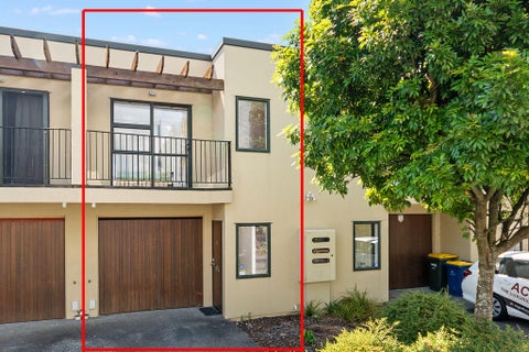 10/17 HARBOUR VIEW ROAD, Exclusive 
