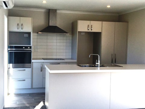 1/175 Queenspark Drive, Parklands, Christchurch