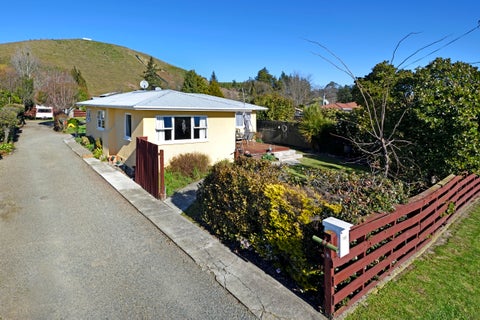150 Lord Rutherford Road South, Brightwater