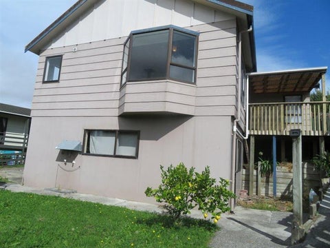 10 Seagull Place, Whitby, Porirua