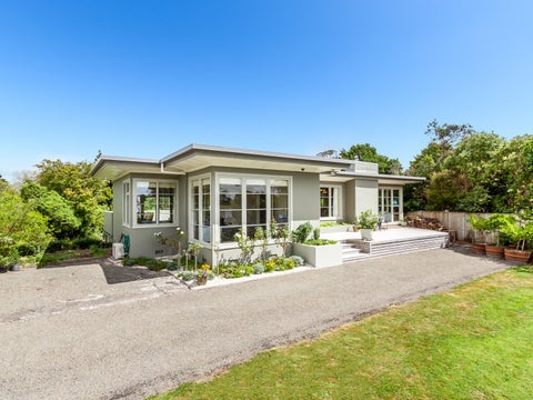 8 Williams Terrace, Fitzherbert, Palmerston North